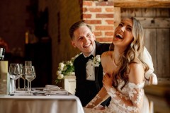 Barn-Wedding-Venue-Farnham-Bury-Court-Matthew-Lawrence-Photography17