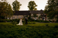 Barn-Wedding-Venue-Farnham-Bury-Court-Matthew-Lawrence-Photography20