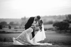 Barn-Wedding-Venue-Farnham-Bury-Court-Matthew-Lawrence-Photography24